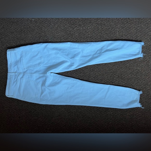 Abercrombie & Fitch High Rise skinny white ankle jeans - Picture 3 of 3